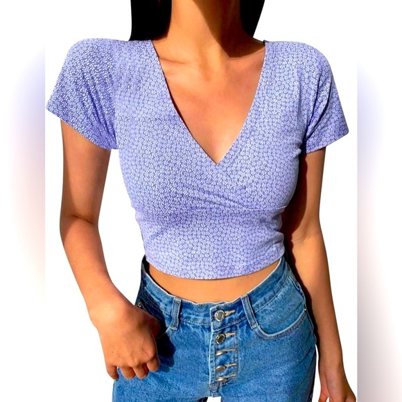 NWT No Boundaries Purple Short Sleeve coquette Wrap Crop Top women's teen Large - Picture 1 of 10